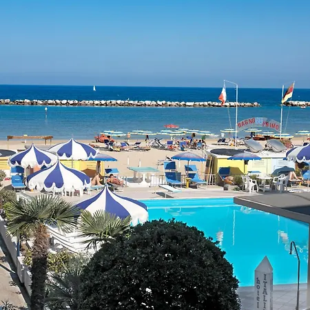 Italia Hotel 3*