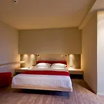 Italia Otel 3*