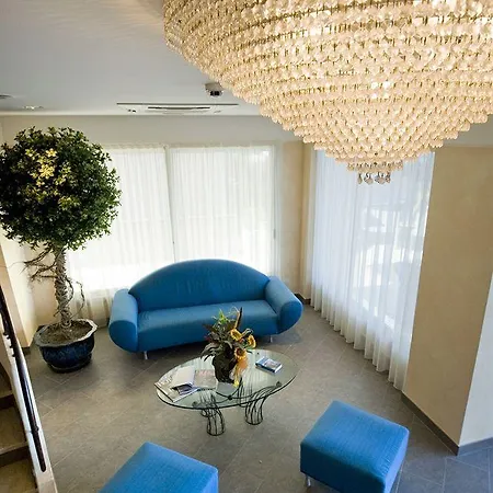 Italia Hotel 3*