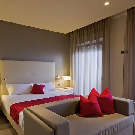 Italia 3*
