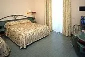 Italia Hotel 3*