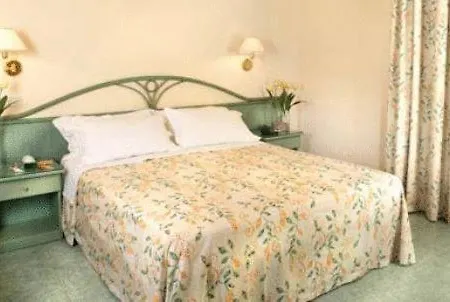 Italia 3*