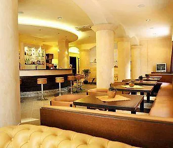 Italia Hotel 3*