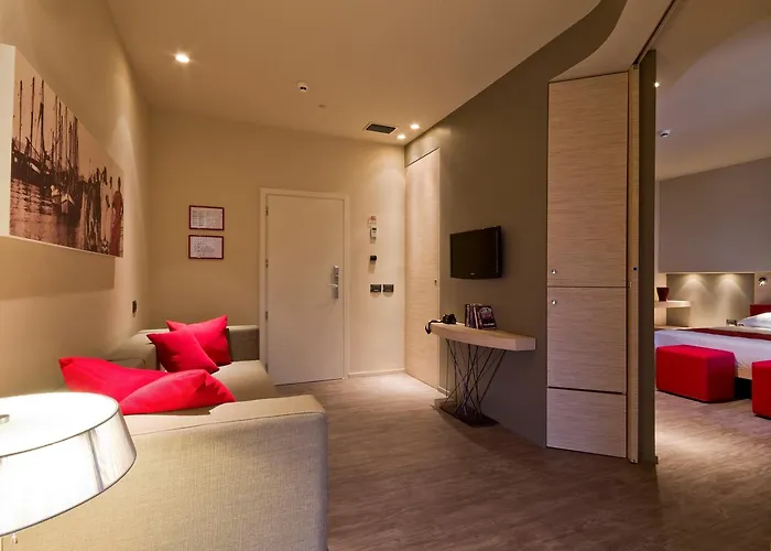 Italia Hotell 3*